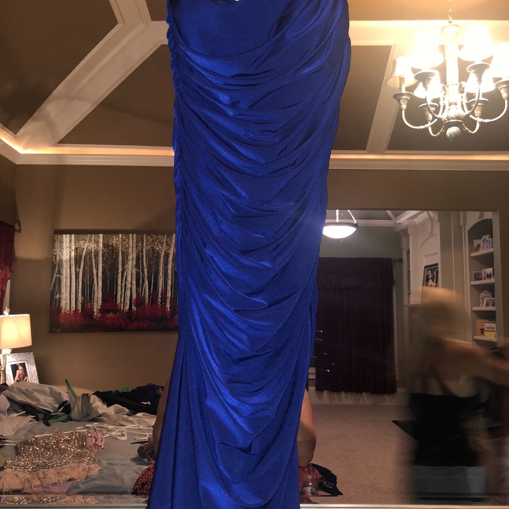 ONE SHOULDER BEADED STRAP DRESS
